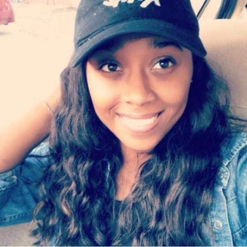 Meet your Posher, Rakkia